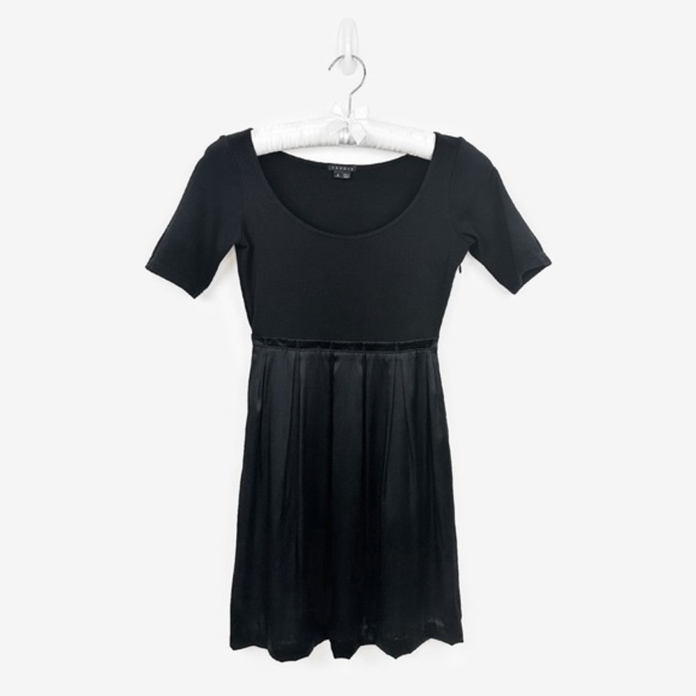 Theory Melody Mini Dress Size 2 Black Minimalist Classic‎ Quiet Luxury Office